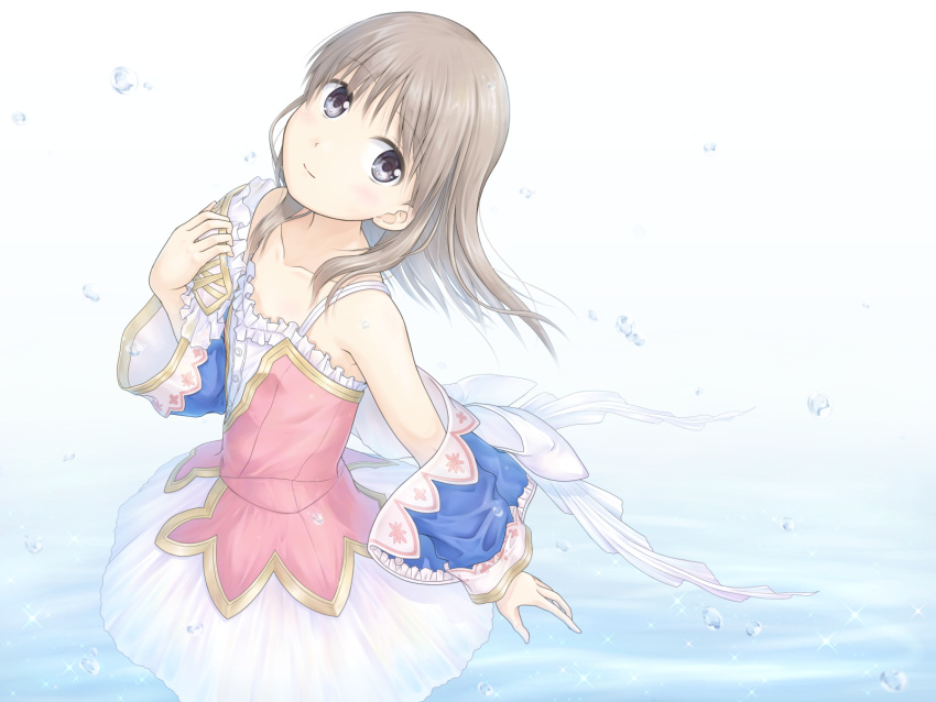 1girl atelier_(series) atelier_totori bare_shoulders blue_sleeves brown_hair closed_mouth collarbone detached_sleeves dress grey_eyes highres long_hair looking_at_viewer puchi_kurage smile solo totooria_helmold water