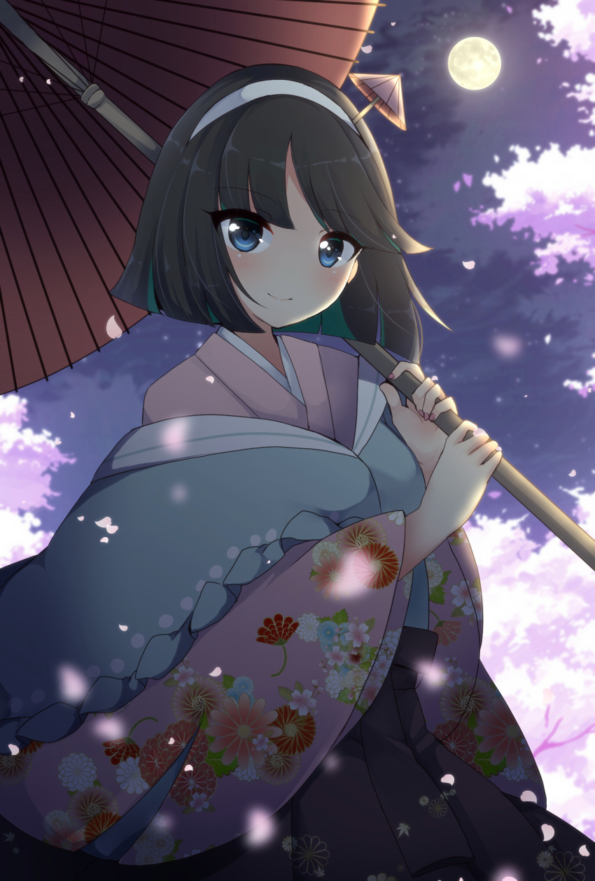 amanomiya_jun black_hair blue_eyes brilliant_pagoda_or_haze_castle cowboy_shot floral_print highres japanese_clothes kimono len'en looking_at_viewer moon night night_sky ougi_hina outdoors short_hair sky smile umbrella umbrella_hair_ornament white_hair wide_sleeves