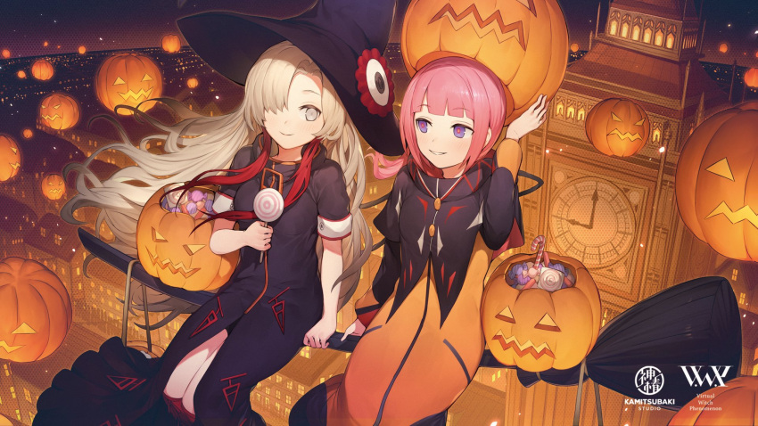 2girls black_dress broom broom_riding building candy cityscape clock clock_tower dress flying food grey_hair hair_over_one_eye halloween hat highres isekai_joucho jack-o'-lantern kaf_(kamitsubaki_studio) kamitsubaki_studio lollipop long_hair looking_at_another medium_hair multicolored_eyes multicolored_hair multiple_girls multiple_riders night official_art orange_dress parted_lips pink_hair pumpkin red_hair short_sleeves sidesaddle sky smile swirl_lollipop takeno_(hashi_falcon) tower two-tone_dress two-tone_hair virtual_youtuber witch witch_hat yellow_pupils