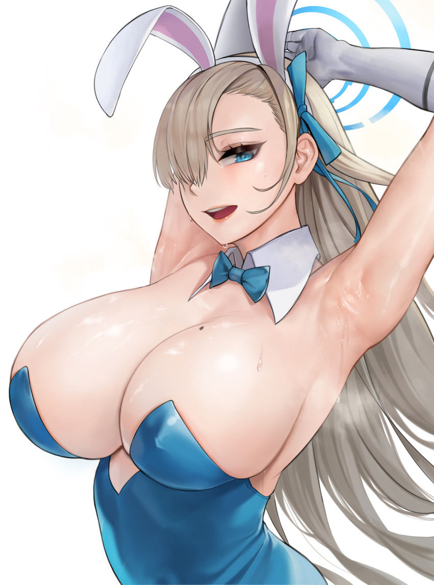 1girl absurdres animal_ears arm_behind_head armpits arms_up asuna_(blue_archive) bangs bare_shoulders blue_archive blue_bow blue_bowtie blue_eyes blue_leotard blue_ribbon blush bow bowtie breasts cleavage commentary detached_collar elbow_gloves fake_animal_ears gloves hair_between_eyes hair_over_one_eye hair_ribbon hairband halo highres large_breasts leotard light_brown_hair long_hair looking_at_viewer mole mole_on_breast mute_(mute89539160) one_eye_covered open_mouth outstretched_arm playboy_bunny rabbit_ears ribbon simple_background smile solo steaming_body strapless strapless_leotard sweat teeth upper_body upper_teeth very_long_hair white_background white_gloves white_hairband