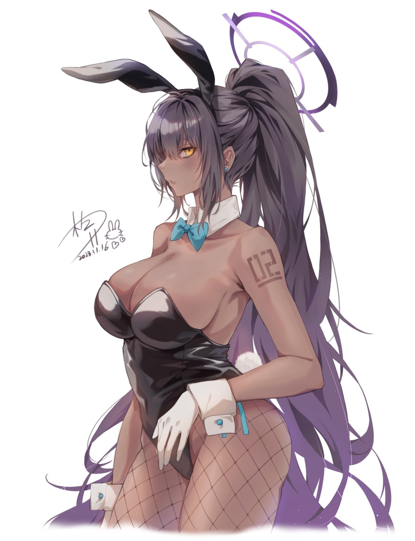 1girl animal_ears bare_shoulders black_hair black_leotard blue_archive blue_bow blue_bowtie bow bowtie breasts cleavage cropped_legs dark-skinned_female dark_skin dated detached_collar earrings fake_animal_ears fishnet_pantyhose fishnets gloves gradient_hair halo highleg highleg_leotard highres jewelry karin_(blue_archive) karin_(bunny)_(blue_archive) large_breasts leotard long_hair looking_at_viewer multicolored_hair number_tattoo official_alternate_costume pantyhose parted_lips playboy_bunny ponytail profile purple_hair purple_halo rabbit_ears sagi_(sagi_0116) shoulder_tattoo sidelocks sideways_glance sideways_mouth signature simple_background solo strapless strapless_leotard stud_earrings tattoo teeth traditional_bowtie very_long_hair white_background white_gloves wrist_cuffs yellow_eyes