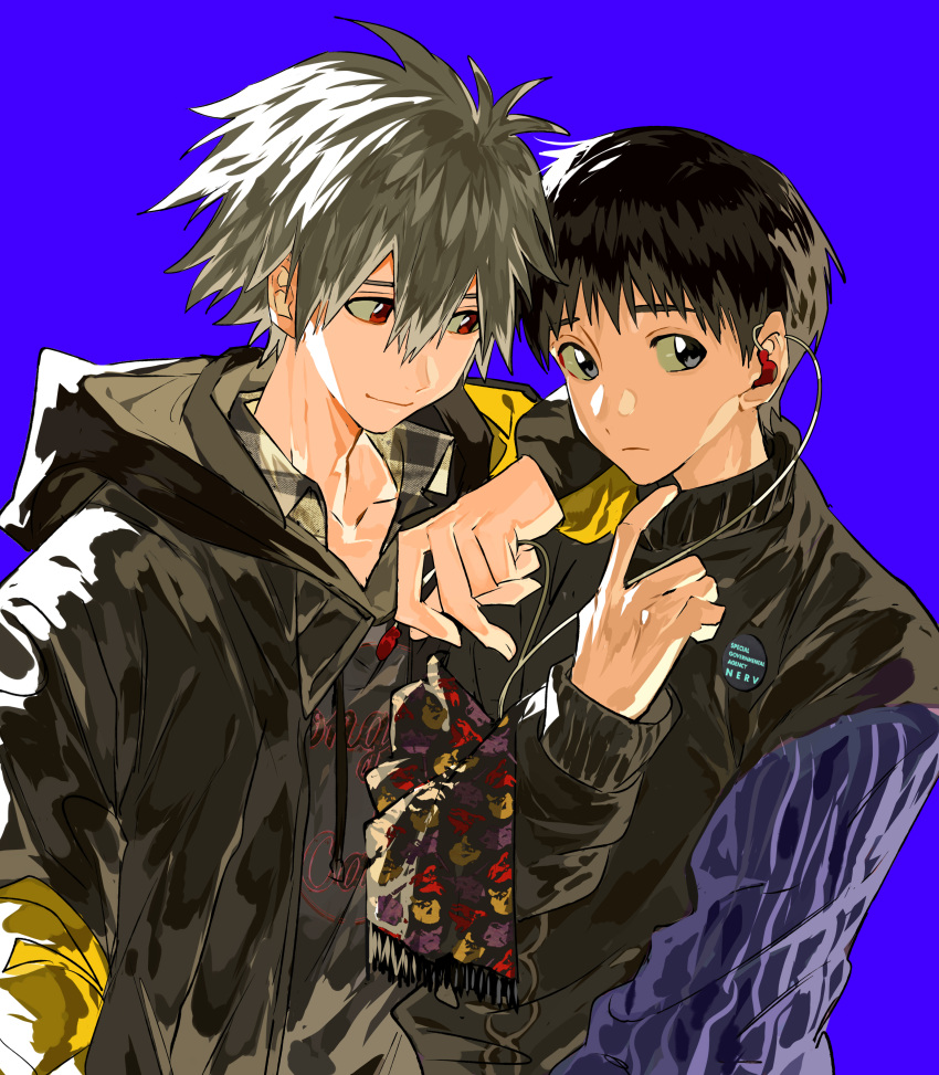 2boys absurdres arm_on_shoulder blue_background blue_eyes closed_mouth collar_tug earbuds earphones highres holding holding_earphones hood hooded_jacket ikari_shinji jacket looking_at_another male_focus multiple_boys nagisa_kaworu neon_genesis_evangelion open_clothes open_jacket red_eyes scarf simple_background smile white_hair xi_luo_an_ya