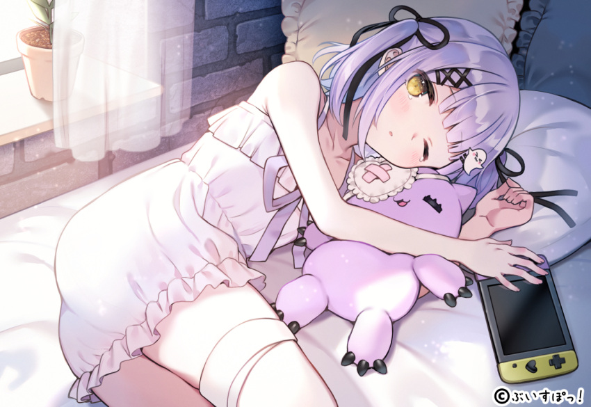 1girl bandaged_leg bandages bangs bare_arms bare_shoulders blush collarbone commentary_request curtains day dress eyebrows_visible_through_hair frilled_dress frilled_pillow frills ghost_hair_ornament hair_ornament hairclip handheld_game_console heart indoors lying nishizawa on_bed on_side one_eye_closed parted_lips pillow plant potted_plant purple_hair shinomiya_runa sleeveless sleeveless_dress solo stuffed_animal stuffed_cat stuffed_toy sunlight tears transparent virtual_youtuber vspo! white_dress window x_hair_ornament yellow_eyes