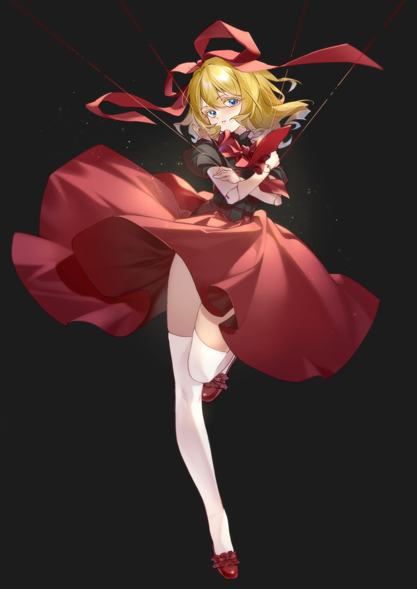 1girl bangs black_background blonde_hair blue_eyes blush doll_joints eyebrows_visible_through_hair full_body hair_between_eyes hair_ribbon highres joints looking_at_viewer mary_janes medicine_melancholy red_footwear red_neckwear red_ribbon red_skirt ribbon shoes short_hair short_sleeves skirt solo string thighhighs touhou vieny white_legwear