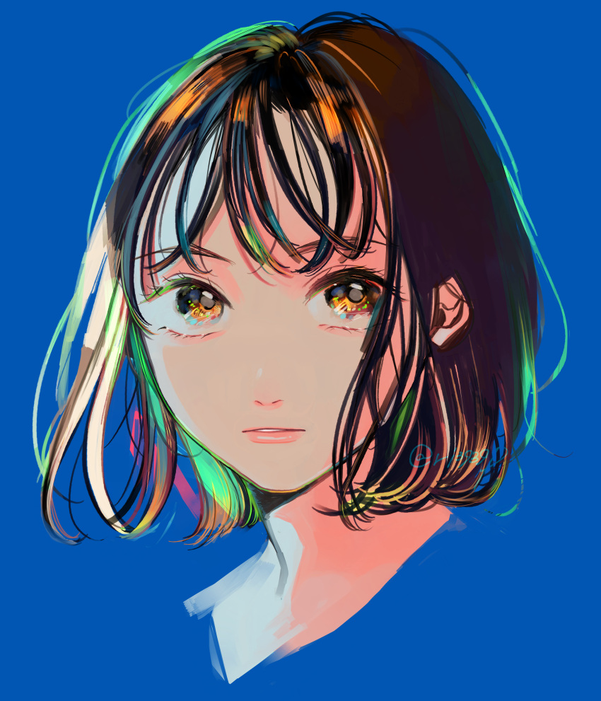 1girl absurdres bangs black_hair blue_background brown_eyes highres looking_at_viewer original parted_lips portrait richard_(ri39p) short_hair simple_background solo