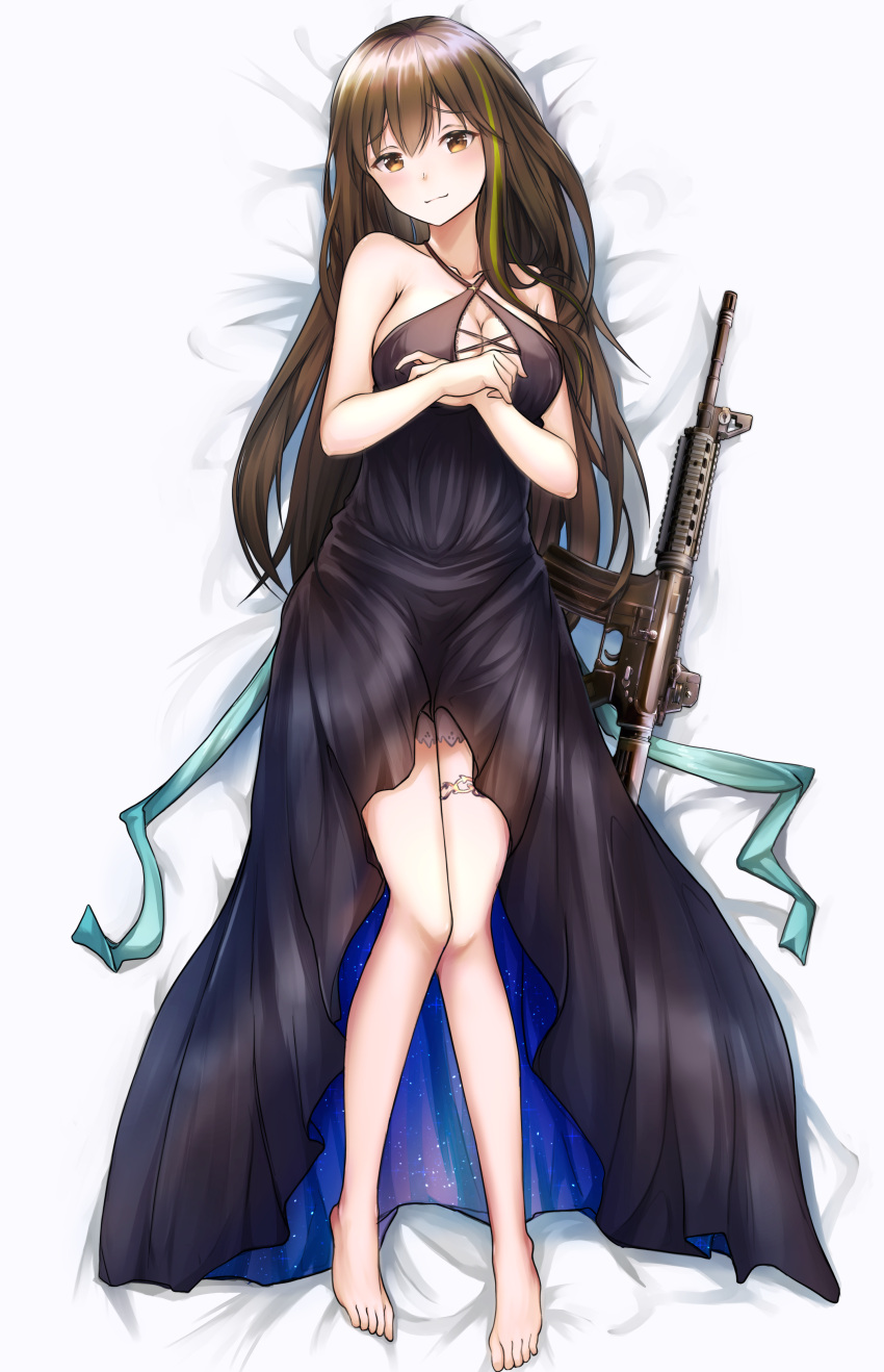 1girl absurdres assault_rifle barefoot bed_sheet black_dress blue_ribbon blush breasts brown_eyes brown_hair cleavage closed_mouth criss-cross_halter dakimakura_(medium) dress from_above full_body girls'_frontline gun halterneck head_tilt highres large_breasts long_hair looking_at_viewer lying m4_carbine m4a1_(girls'_frontline) multicolored_hair on_back ribbon rifle shiny shiny_hair sleeveless sleeveless_dress smile solo straight_hair streaked_hair very_long_hair weapon yuki_jp2016