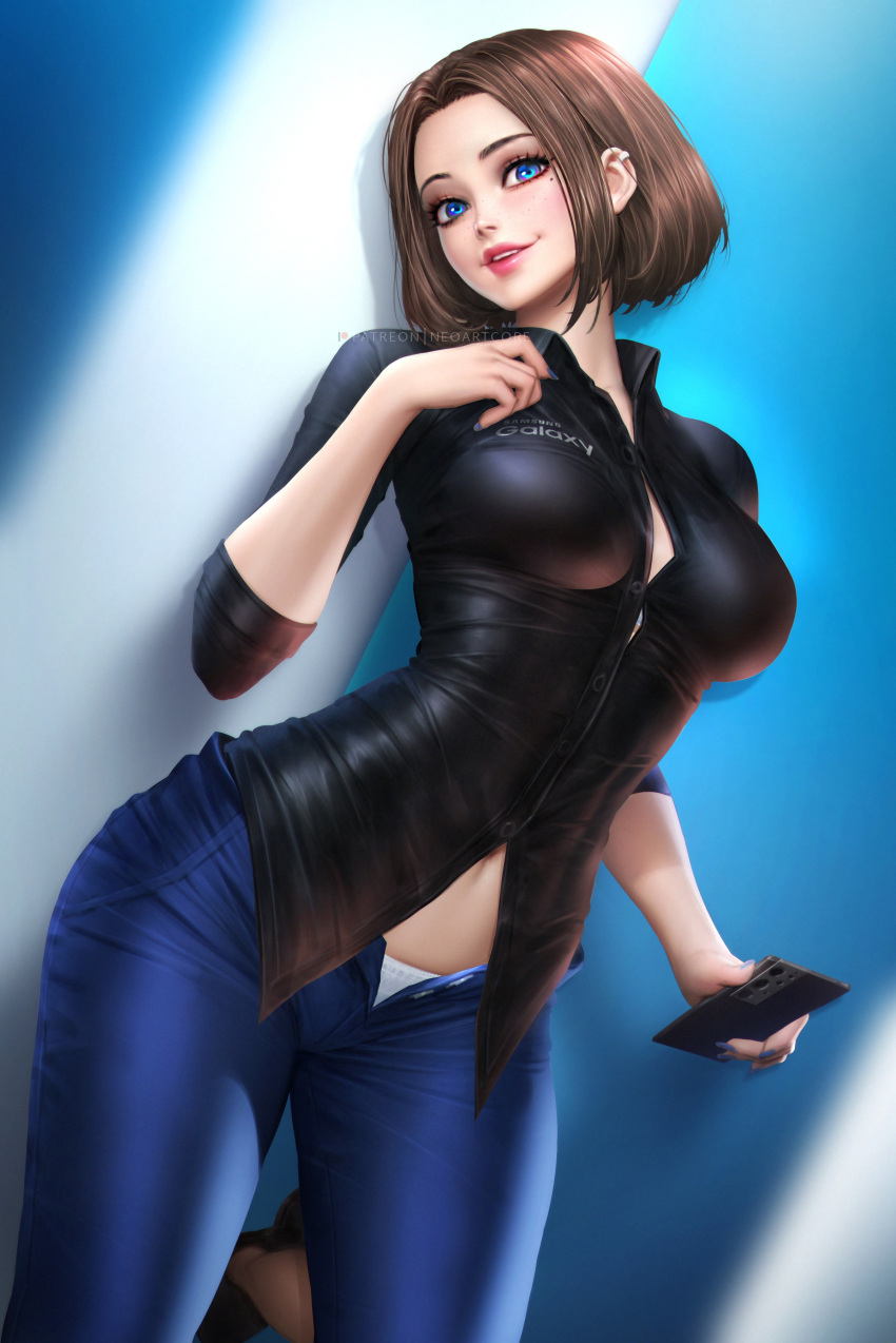 1girl absurdres black_shirt blue_pants blurry blurry_background breasts brown_hair cowboy_shot earrings hand_up highres holding holding_phone jewelry large_breasts looking_at_viewer midriff mole mole_under_eye navel neoartcore open_fly pants parted_lips phone samsung samsung_sam shirt short_hair smile solo