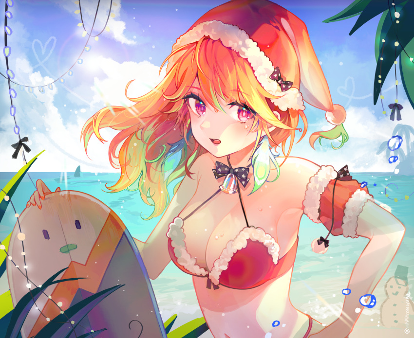 1girl absurdres arm_strap beach bell bikini bikini_top blue_sky breasts christmas_lights cleavage cloud day earrings feather_earrings feathers floating_hair gradient_hair green_hair happyongdal hat highres holding holding_surfboard hololive hololive_english jewelry jingle_bell long_hair looking_to_the_side medium_breasts multicolored_hair navel ocean open_mouth orange_hair orange_nails outdoors pink_eyes sand_sculpture santa_bikini santa_hat shark_fin sky snowman solo sunlight surfboard swimsuit takanashi_kiara two-tone_hair upper_body virtual_youtuber water water_drop wet
