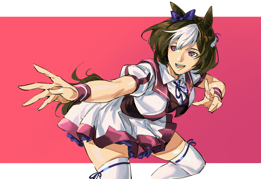 1girl :d animal_ears bow brown_hair character_request cropped_jacket ear_bow highres horse_ears horse_tail jacket medium_hair multicolored_hair open_clothes open_jacket open_mouth purple_bow purple_eyes red_background ruukii_drift skirt smile solo tail thighhighs two-tone_hair umamusume white_hair white_jacket white_legwear white_skirt wristband
