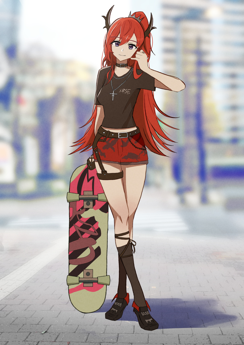 1girl absurdres arknights bangs belt belt_buckle black_belt black_footwear black_legwear black_shirt blurry blurry_background brown_choker buckle building chain choker closed_mouth clothes_writing commentary crop_top cross cross_necklace crossed_legs crosswalk day demon_horns eyebrows_visible_through_hair full_body gloves highres holding holding_skateboard horns jewelry kinomiki kneehighs lamppost long_hair looking_at_viewer midriff necklace official_alternate_costume pavement pinky_out ponytail purple_eyes red_hair red_skirt ring road shadow shirt single_glove skateboard skirt smile solo standing street studded_gloves surtr_(arknights) surtr_(liberte_echec)_(arknights) t-shirt thigh_strap