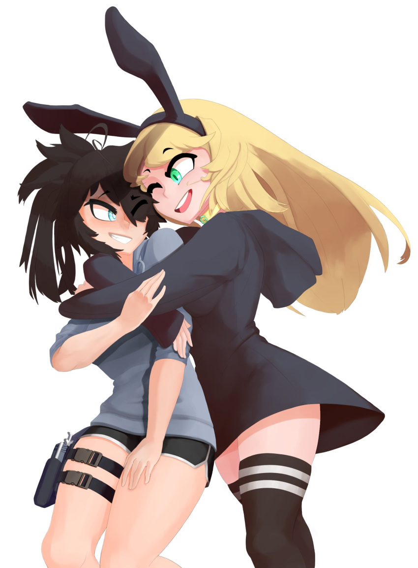 2girls absurdres ahoge animal_ears black_hair black_hoodie black_thighhighs blonde_hair blue_eyes choker commission geone green_eyes grey_hoodie gun hair_over_one_eye hand_on_another's_arm highres holster hood hoodie hug kisu long_hair multiple_girls one_eye_closed ponytail rabbit_ears shorts skindentation smile thigh_holster thighhighs umagonredst vrchat weapon