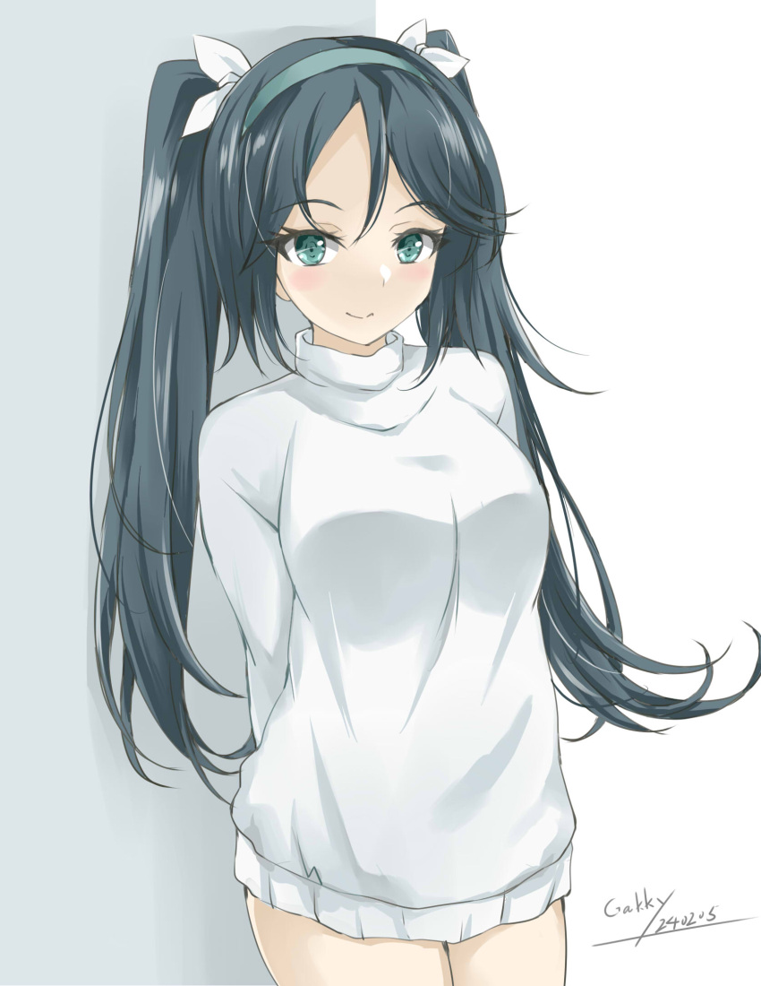 1girl alternate_costume arms_behind_back black_hair cowboy_shot dress gakky green_eyes green_hairband hair_ribbon hairband highres isuzu_(kancolle) kantai_collection long_hair ribbon smile solo sweater sweater_dress white_dress white_ribbon white_sweater