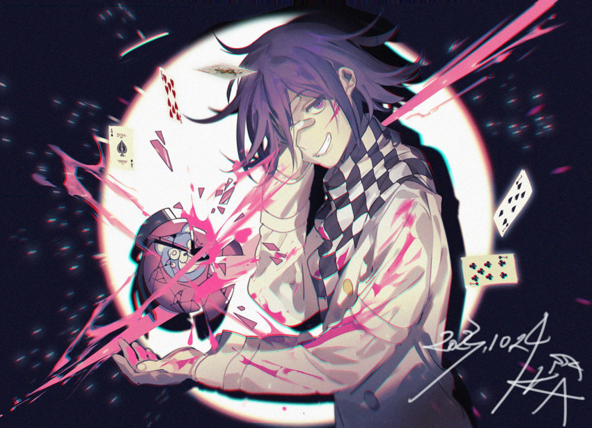 1boy blood blood_on_clothes blood_on_face bomb buttons card checkered_clothes checkered_scarf danganronpa_(series) danganronpa_v3:_killing_harmony dated disappearoften explosive flipped_hair from_side grin hair_between_eyes hand_over_eye highres holding holding_bomb looking_at_viewer male_focus oma_kokichi pink_blood playing_card purple_eyes purple_hair ringed_eyes scarf shadow short_hair signature smile solo spotlight straitjacket