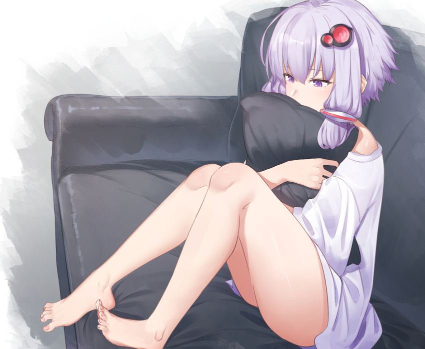 1girl barefoot blush breasts couch grin hair_ornament ibuki_notsu long_hair purple_eyes purple_hair shirt short_sleeves sidelocks small_breasts smile solo voiceroid white_shirt yuzuki_yukari