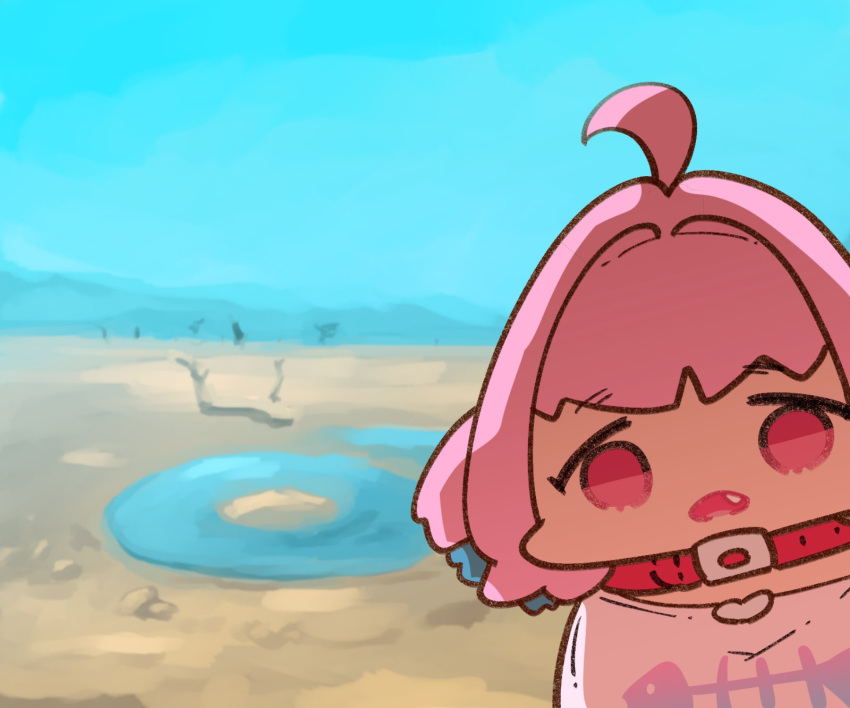 1girl ahoge animal_print bangs blue_hair blue_sky blurry blurry_background chibi collar day desert empty_eyes fang fish_bone fish_print heart highres idolmaster idolmaster_cinderella_girls looking_at_viewer mountainous_horizon multicolored_hair namib_desert open_mouth outdoors pink_eyes pink_hair pink_shirt real_world_location shirt sky solo takato_kurosuke two-tone_hair upper_body water yumemi_riamu