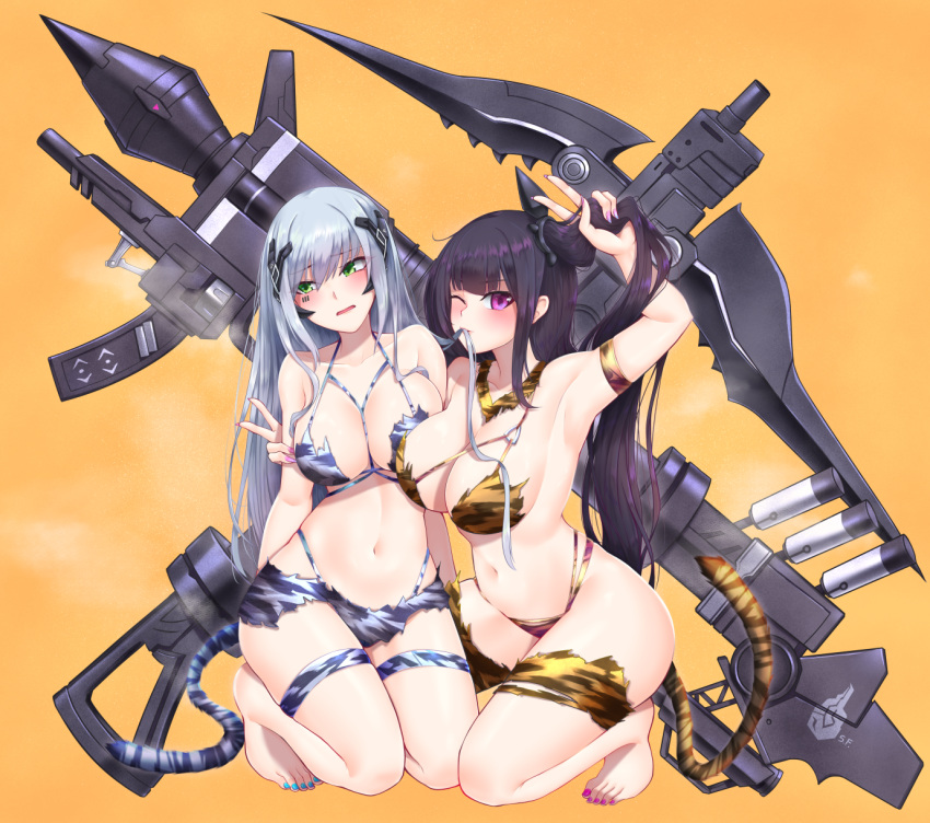 2girls animal_print architect_(girls'_frontline) arm_up armpits bangs black_hair blue_nails blush breasts cleavage collarbone full_body gager_(girls'_frontline) girls'_frontline green_eyes hair_ornament highres holding holding_hair kneeling large_breasts long_hair looking_at_viewer mixed-language_commentary mouth_hold multiple_girls nail_polish navel orange_background parted_lips popoman purple_eyes purple_nails sangvis_ferri side_ponytail silver_hair smile tail thigh_strap tiger_print tiger_tail v weapon