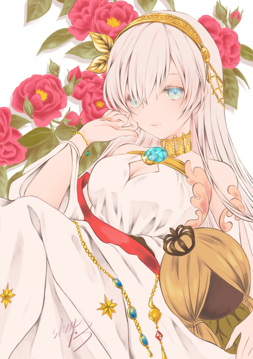 1girl alternate_costume anastasia_(fate) bangs blonde_hair blue_eyes breasts cleavage cleavage_cutout clothing_cutout commentary cowboy_shot crown dress fate/grand_order fate_(series) flower hair_over_one_eye headband highres large_breasts long_hair mini_crown red_flower red_rose rose sheepd signature simple_background sleeveless sleeveless_dress very_long_hair viy_(fate) white_background white_dress white_hair