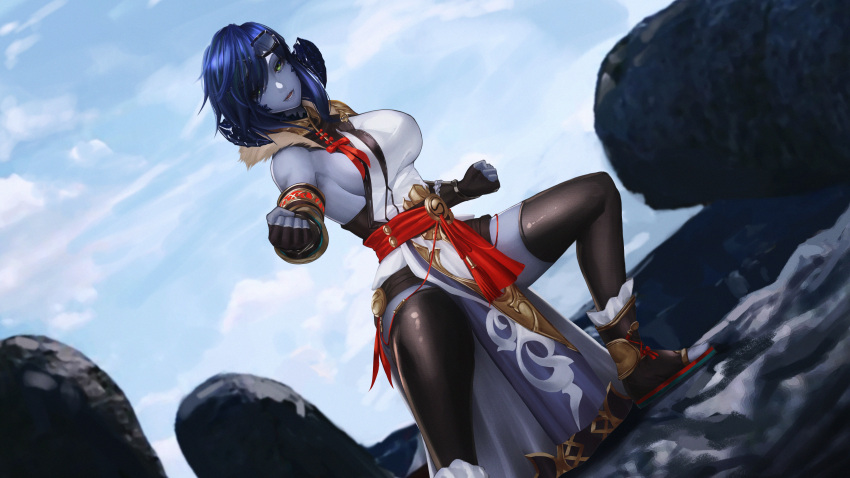 1girl absurdres au_ra avatar_(ff14) black_gloves black_hair black_legwear breasts clenched_hands day dragon_horns dutch_angle fighting_stance final_fantasy final_fantasy_xiv fingerless_gloves gloves goggles goggles_on_head green_eyes hair_over_one_eye highres horns large_breasts medium_hair monk_(final_fantasy) outdoors pelvic_curtain sideboob solo squatting thighhighs toeless_footwear zeri_(zeristudio)