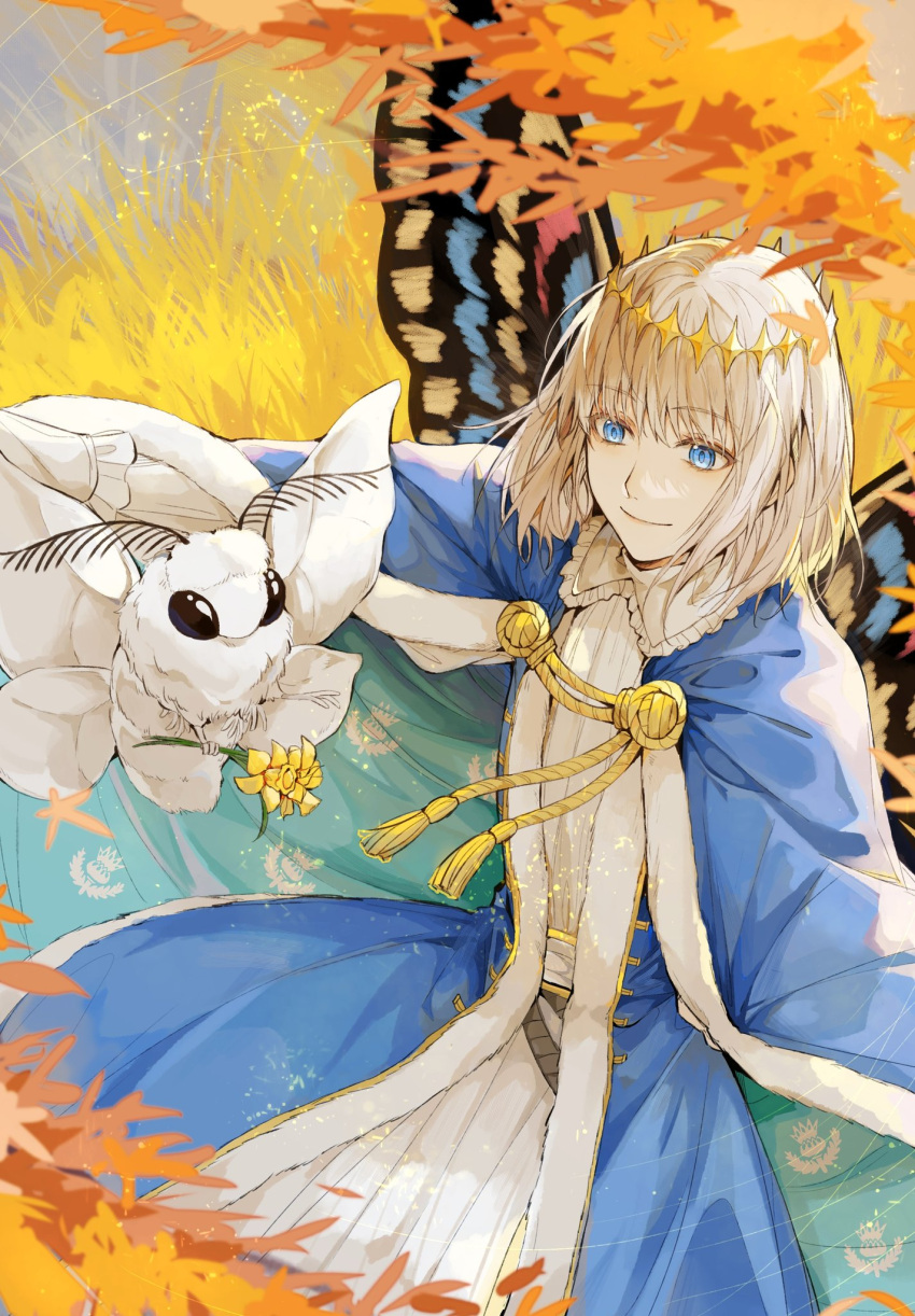 1boy arthropod_boy bangs blue_eyes bug butterfly butterfly_wings cape cloak closed_mouth crown diamond_hairband fate/grand_order fate_(series) feet_out_of_frame flower fur-trimmed_cape fur-trimmed_cloak fur_trim grey_hair highres insect_wings light_particles long_hair long_sleeves looking_at_another male_focus moth oberon_(fate) smile solo uncleko5 wings yellow_flower