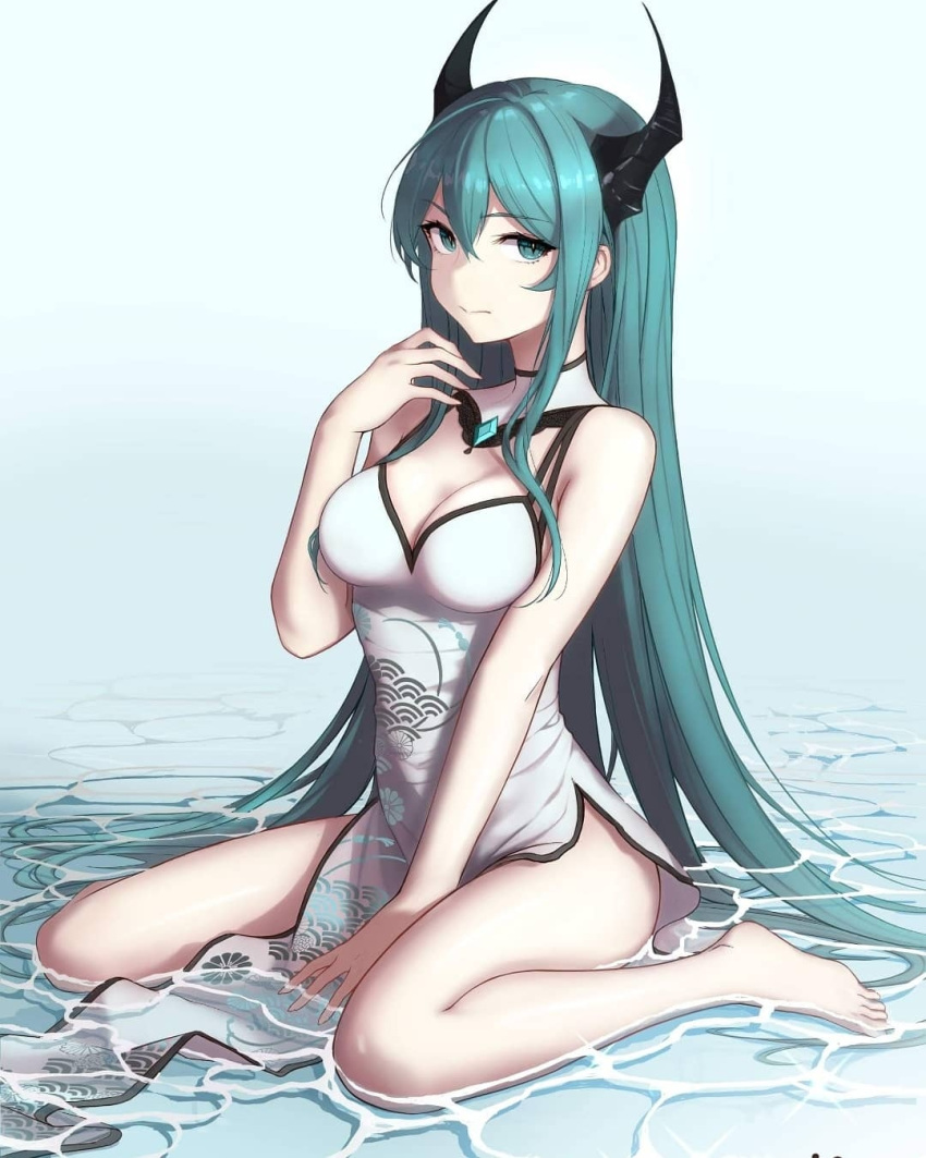 1girl bacon_quiche bangs bare_arms bare_legs barefoot between_legs blue_eyes blue_hair breasts china_dress chinese_clothes cleavage closed_mouth dress eyebrows_visible_through_hair full_body hair_between_eyes hair_over_shoulder hand_between_legs highres horns long_hair medium_breasts original shiny shiny_hair short_dress side_slit sitting sleeveless sleeveless_dress solo straight_hair very_long_hair wariza white_dress