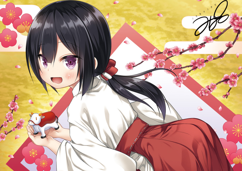 1girl 2021 :d black_hair chinese_zodiac commentary_request cow eyebrows_visible_through_hair hakama hakama_skirt japanese_clothes long_hair long_sleeves looking_at_viewer miko new_year open_mouth original ponytail purple_eyes red_hakama skirt smile solo year_of_the_ox yukino_minato