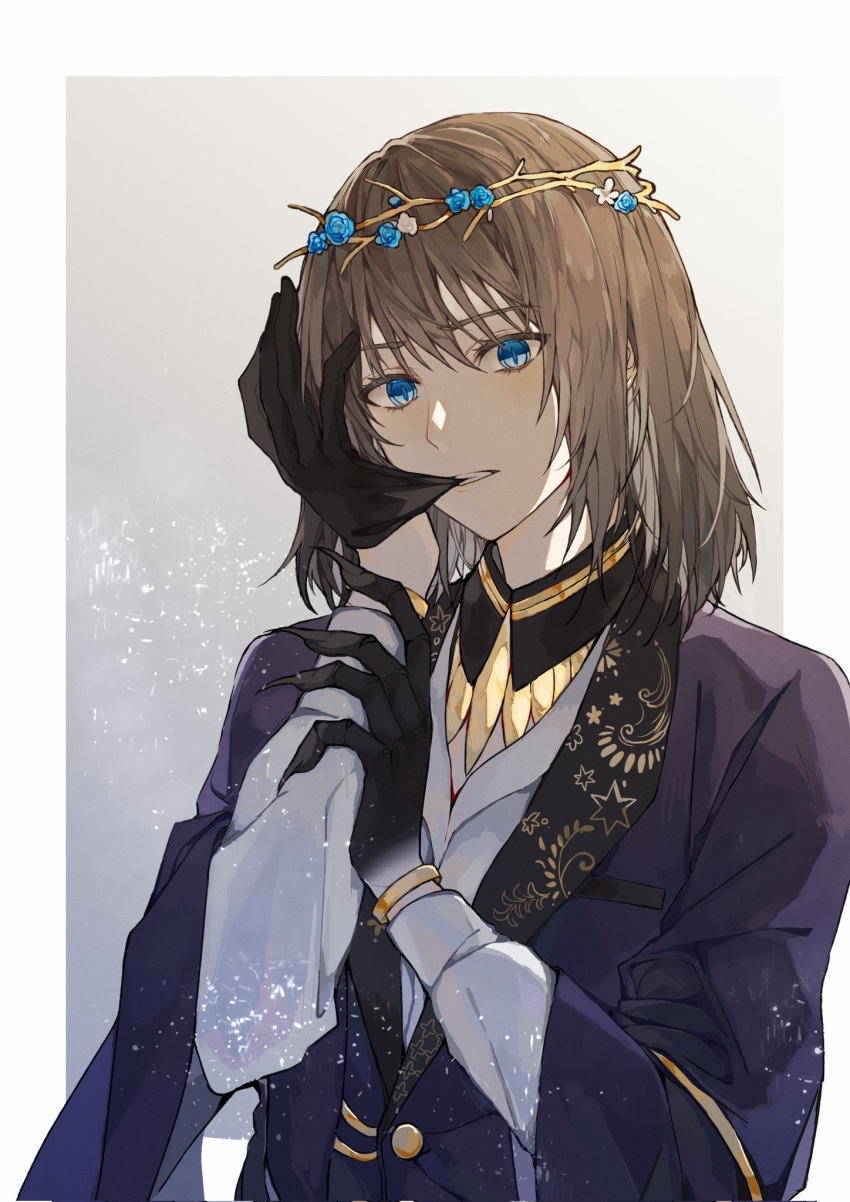 1boy alternate_hair_color bangs biting black_gloves black_hair black_jacket blue_eyes blue_flower blue_rose bracelet commentary_request fate/grand_order fate_(series) flower gloves head_wreath hexagram highres jacket jewelry light_blush long_sleeves looking_at_viewer male_focus no_wings oberon_(fate) oberon_(overnight_dream)_(fate) official_alternate_costume rose shirt solo spoilers star_(symbol) star_of_david star_print uncleko5 upper_body white_flower white_shirt wreath