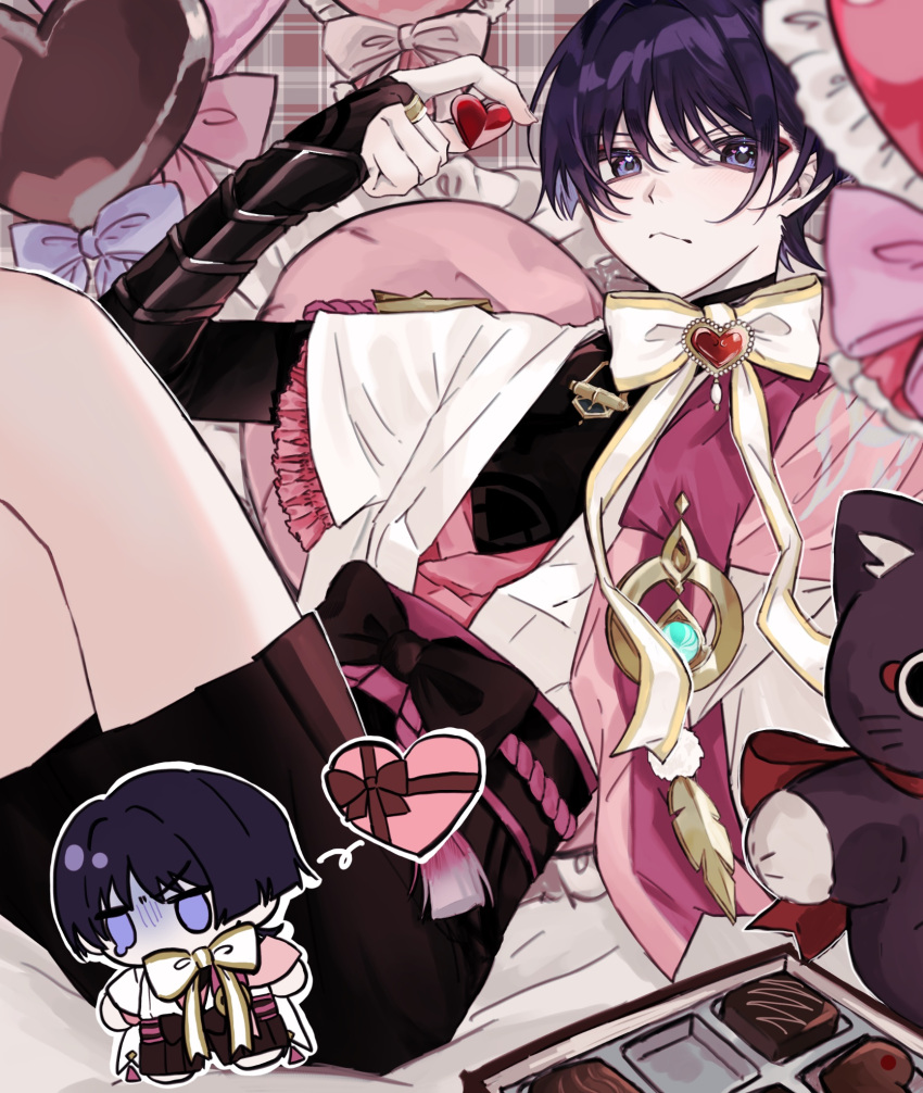 1boy bishounen bow box closed_mouth cowboy_shot genshin_impact heart-shaped_box highres looking_at_viewer male_focus niko_pmpm pink_bow purple_eyes purple_hair scaramouche_(cat)_(genshin_impact) scaramouche_(genshin_impact) short_hair shorts simple_background solo valentine vision_(genshin_impact) white_bow