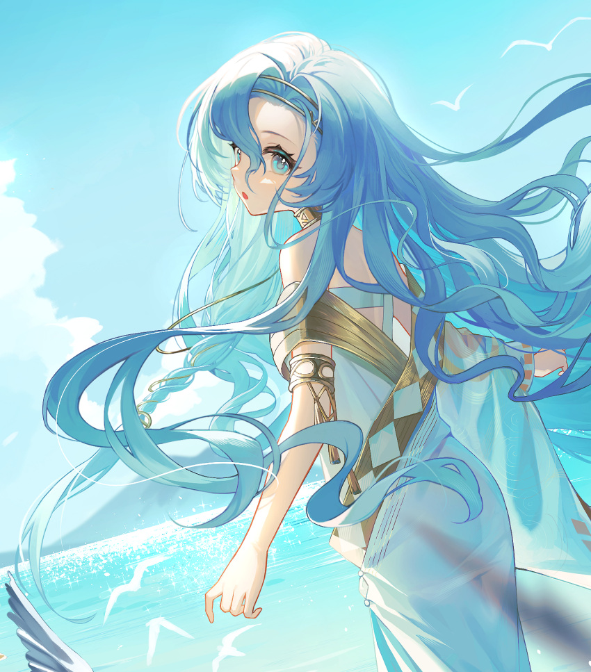 1girl 37_(reverse:1999) :o akuma_(ogino-m) ancient_greek_clothes armlet bare_shoulders bird blue_eyes blue_hair blue_sky cloud cowboy_shot cropped day dutch_angle floating_hair from_behind gold_choker greco-roman_clothes highres long_hair looking_at_viewer looking_back mountainous_horizon ocean outdoors reverse:1999 single_sleeve sky solo toga turning_head wide_sleeves