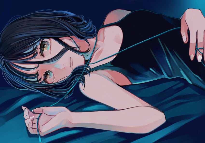 1girl absurdres black_hair black_shirt blue_background breasts brown_eyes cable hair_between_eyes hand_on_own_stomach hand_up highres looking_at_viewer lying medium_hair on_back original richard_(ri39p) shirt sleeveless sleeveless_shirt small_breasts solo upper_body