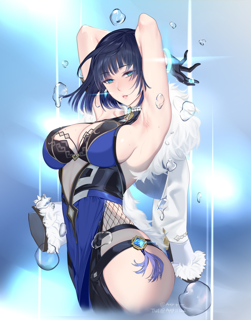 1girl armpits ass au11 bangs black_gloves black_hair blue_eyes breasts cleavage collar dress from_side genshin_impact gloves highres large_breasts looking_at_viewer short_hair side_slit solo water_drop yelan_(genshin_impact)