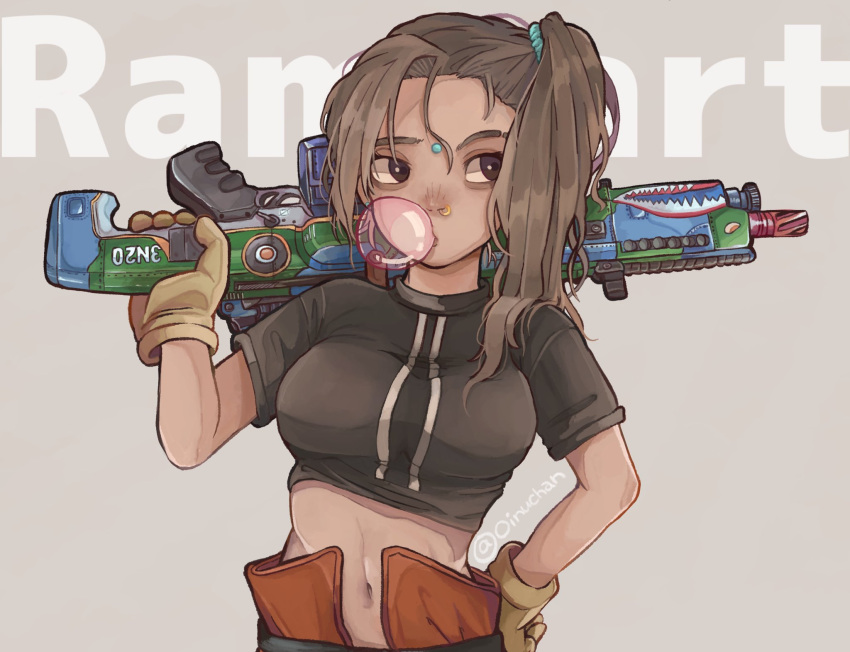 1girl apex_legends black_shirt brown_eyes brown_gloves brown_hair character_name cropped_shirt dark-skinned_female dark_skin facial_mark forehead_mark gloves grey_background gun highres holding holding_gun holding_weapon light_machine_gun m600_spitfire midriff navel nose_piercing nose_ring oinu-chan over_shoulder piercing rampart_(apex_legends) shirt side_ponytail solo twitter_username weapon weapon_over_shoulder