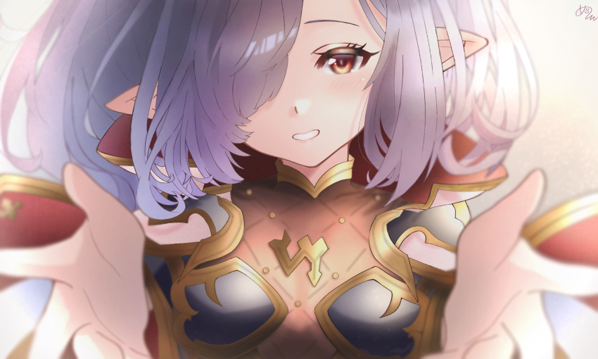 1girl blurry blush close-up depth_of_field eyelashes granblue_fantasy grin hair_over_one_eye harvin high_collar highres incoming_hug light_purple_hair long_bangs long_hair niyon_(granblue_fantasy) nyankokyawawa orange_eyes pointy_ears reaching_out signature smile solo upper_body