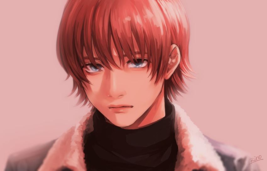 1boy bangs blue_eyes closed_mouth fur-trimmed_jacket fur_trim hair_over_eyes jacket lips male_focus older otonari_yuu portrait red_background red_hair rino_(okota) short_hair signature simple_background solo tokimeki_memorial tokimeki_memorial_girl's_side_2nd_kiss turtleneck