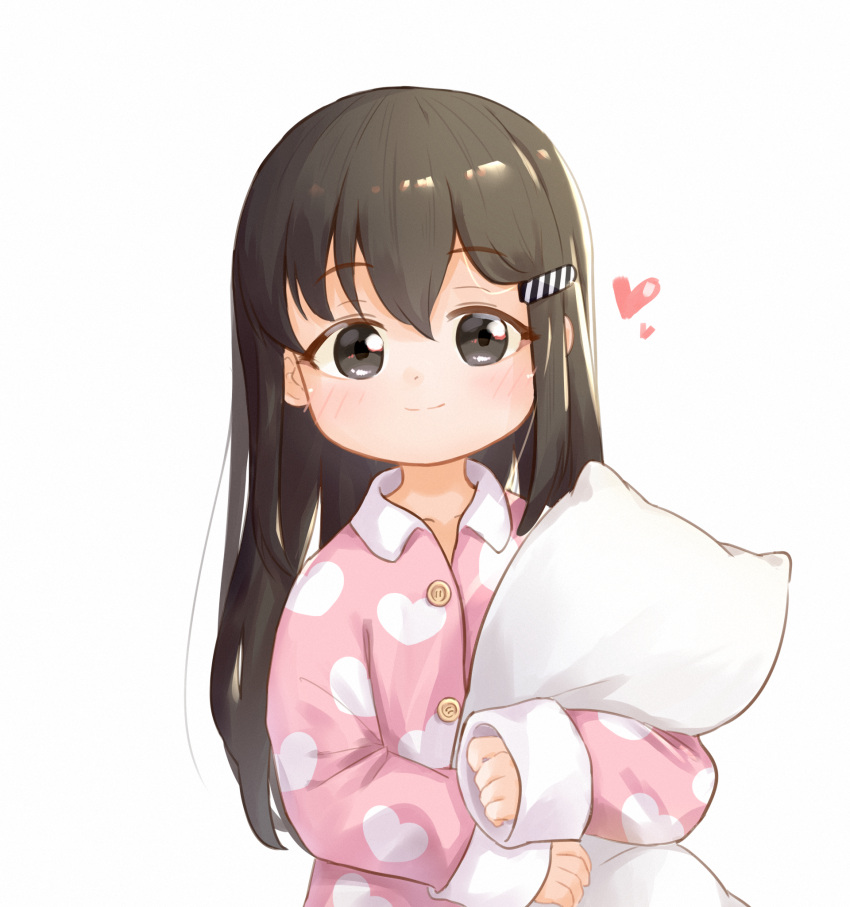 1girl baigao bangs black_eyes black_hair buttons child chinese_commentary commentary_request eyebrows_visible_through_hair hair_between_eyes hair_ornament hairclip heart heart_print highres light_blush long_hair long_sleeves looking_at_viewer object_hug original pajamas pillow pillow_hug print_pajamas simple_background sleeves_past_wrists smile solo upper_body white_background