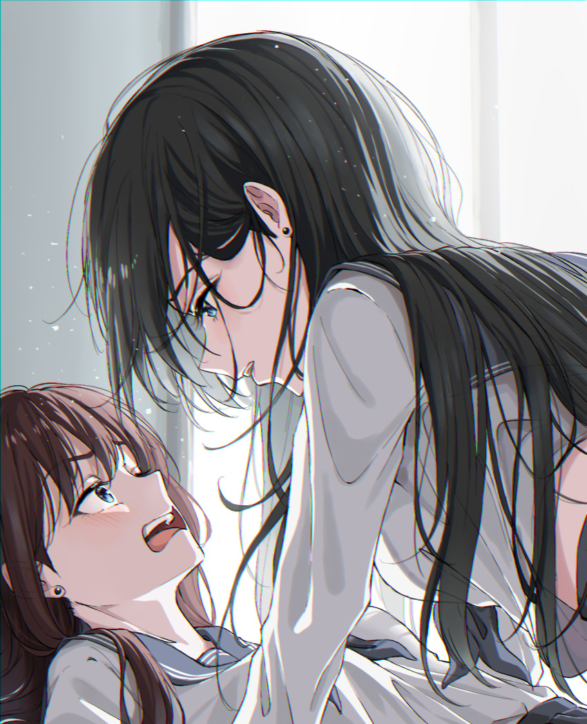 2girls black_hair brown_hair fallen_down highres keya_(user_pnkz5883) long_hair multiple_girls original sailor_collar school_uniform serafuku white_serafuku yuri