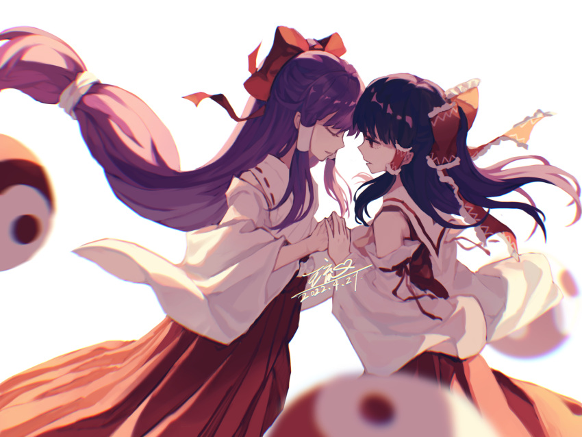 2girls ascot black_hair blurry bow closed_eyes depth_of_field detached_sleeves face-to-face from_side hair_bow hair_tubes hakurei_reimu hakurei_reimu_(pc-98) highres holding_hands interlocked_fingers japanese_clothes long_hair long_sleeves looking_at_another miko motion_blur multiple_girls ponytail profile red_bow red_skirt ribbon_trim ryuh_(asahina_neru) sidelocks skirt skirt_set touhou touhou_(pc-98) very_long_hair white_background wide_sleeves yuri