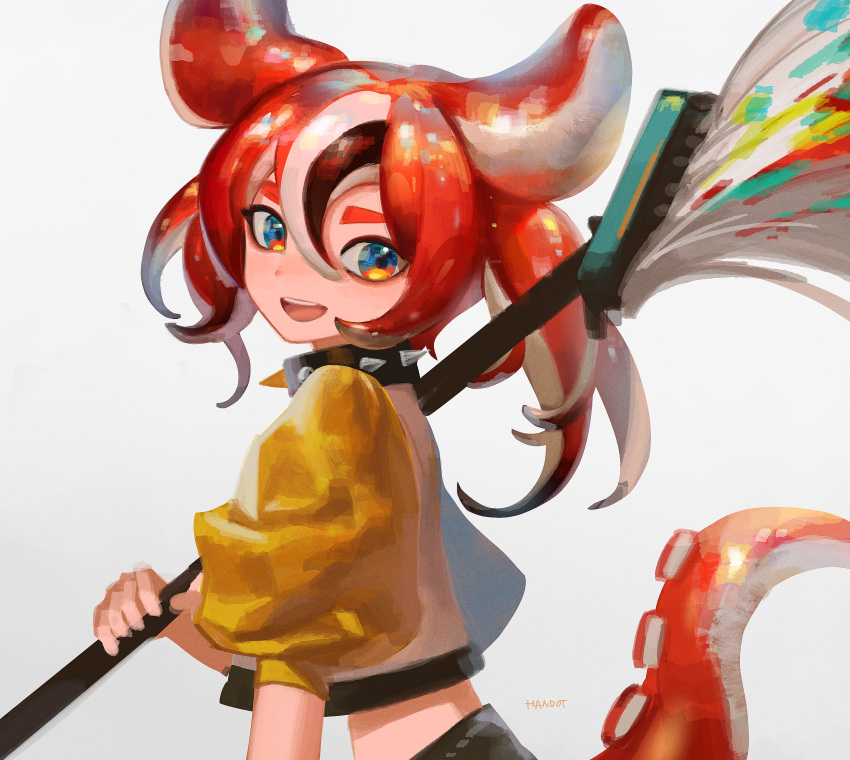 1girl blue_eyes collar hakos_baelz handot_(d_yot_) highres hololive hololive_english looking_back midriff octobrush_(splatoon) octoling over_shoulder red_hair signature spiked_collar spikes splatoon_(series) tentacle_hair tentacles virtual_youtuber weapon weapon_over_shoulder