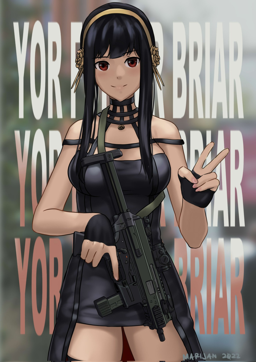 1girl bar_censor black_dress black_gloves black_hair censored character_name closed_mouth cowboy_shot dated dress fingerless_gloves fingernails gloves gun hairband highres long_hair looking_at_viewer mardjan red_eyes short_dress sidelocks smile solo spy_x_family standing submachine_gun two-sided_dress two-sided_fabric v weapon yor_briar