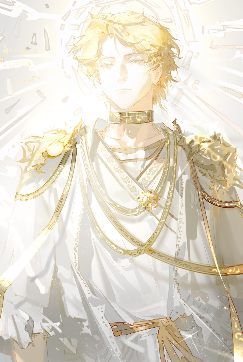 123-cream-321 1boy absurdres amulet aqua_eyes armor blonde_hair chinese_commentary choker collarbone commentary_request eternal_blazing_sun god halo highres light looking_at_viewer lord_of_the_mysteries pauldrons short_hair shoulder_armor solo symbol white_tunic