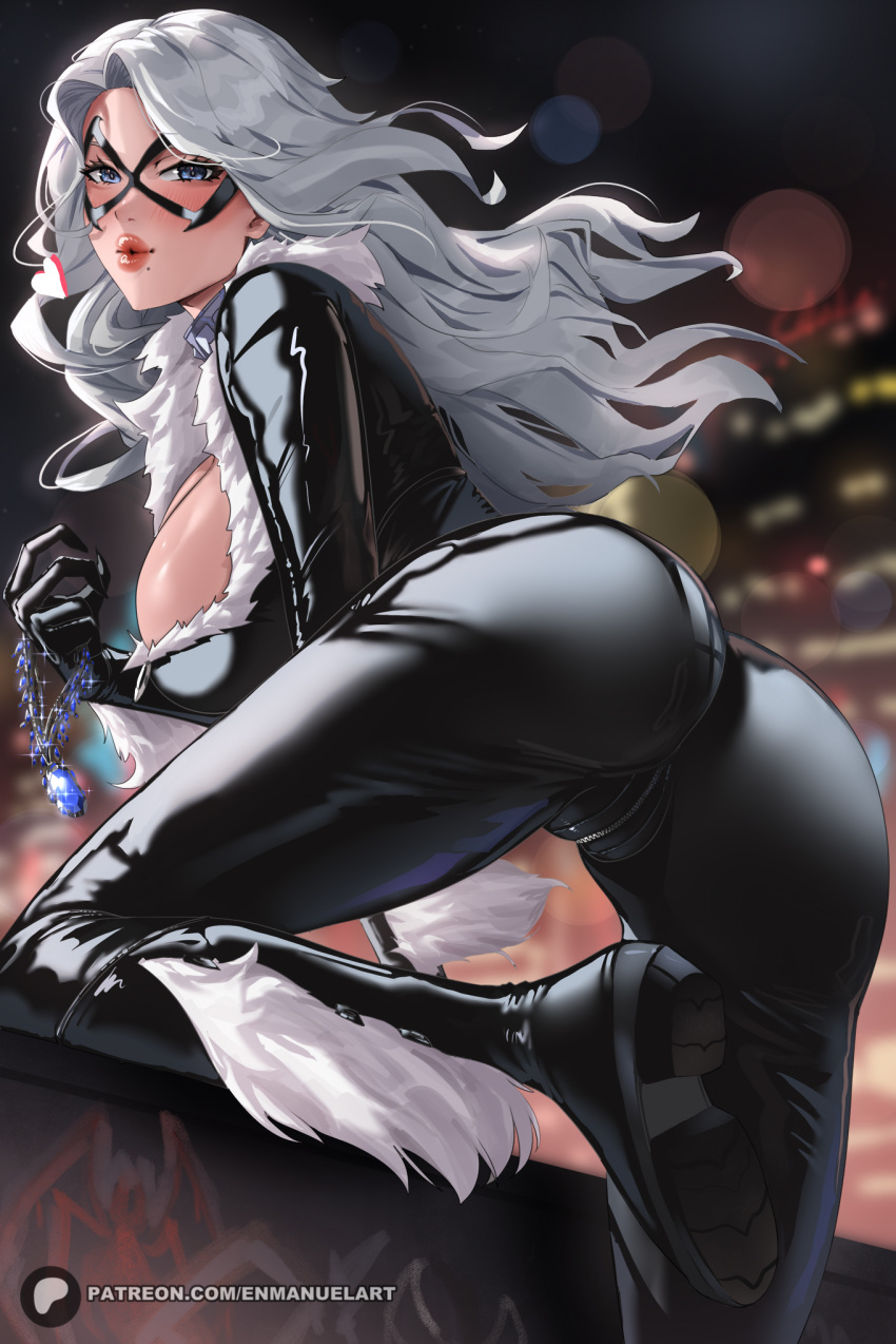 1girl ass black_bodysuit black_cat_(marvel) blue_eyes blush bodysuit breasts domino_mask enma_(enmanuelart) highres large_breasts long_hair looking_at_viewer looking_back marvel mask parted_bangs parted_lips smile solo spider-man_(series) white_hair