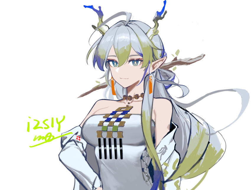 1girl absurdres ahoge arknights bare_shoulders blonde_hair blue_eyes blue_hair choker commentary_request grey_eyes grey_hair highres horns izsly jewelry long_hair looking_at_viewer multicolored_hair necklace off_shoulder pointy_ears shu_(arknights) simple_background smile solo strapless streaked_hair tube_top upper_body very_long_hair white_background