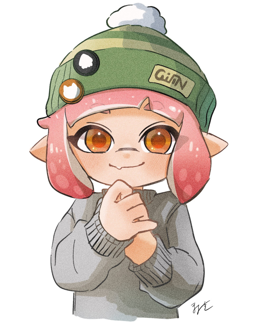 1girl beanie closed_mouth commentary_request fang green_hat grey_sweater hat highres inkling inkling_girl inkling_player_character looking_at_viewer maggyonomisoni medium_hair orange_eyes pink_hair pointy_ears signature simple_background skin_fang sleeves_past_wrists smile solo splatoon_(series) sweater tentacle_hair thick_eyebrows upper_body white_background