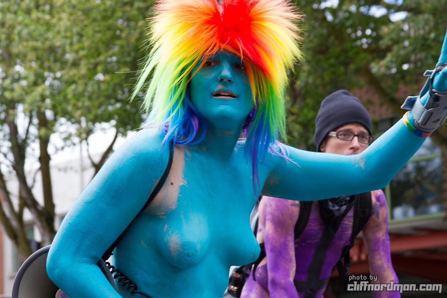Rainbow dash cosplay hentai