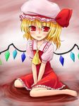  blonde_hair flandre_scarlet hat kazami_ruku red_eyes smile solo touhou wings 