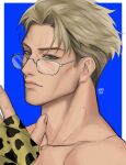  1boy animal_print aransmind artist_name blonde_hair blue_background border closed_mouth green_eyes highres holding_necktie ibispaint_(medium) jujutsu_kaisen leopard_print looking_at_viewer mole mole_on_neck mole_on_shoulder nanami_kento necktie outside_border portrait rectangular_eyewear white_border yellow_necktie 