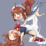  2girls ahoge bow brown_hair chibi fish hair_bow happy multiple_girls os-tan scientifically_accurate u_(the_unko) what yellow_eyes 