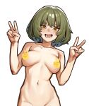  1girl bangs bare_arms bare_shoulders bob_cut breasts breasts_apart censored censored_nipples character_request collarbone commentary_request completely_nude copyright_request double_v emoji_censor furrowed_brow green_hair highres korean_commentary large_breasts linea_alba medium_hair navel novelty_censor nude open_mouth simple_background slit_pupils solo stoll_(tmxhf) stomach teeth tongue upper_body v white_background yellow_eyes 