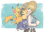  1girl :d backpack bag bangs blonde_hair blue_eyes bow bracelet brown_headwear commentary_request eyebrows_visible_through_hair eyelashes flower grey_bag grey_bow grey_shirt happy hat hat_bow highres holding_strap jewelry looking_back open_mouth pichu pikachu pink_flower pokemon pokemon_(creature) pokemon_adventures pokemon_on_back sannomushi shirt short_hair smile yellow_(pokemon) 