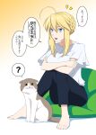  1girl ? ahoge artoria_pendragon_(fate) artoria_pendragon_(lancer)_(fate) barefoot bean_bag_chair black_legwear blonde_hair blue_eyes braid cat commentary_request crossed_arms fate/grand_order fate_(series) french_braid hair_between_eyes hair_up highres knees_together_feet_apart knees_up mattari_yufi open_mouth pants pink_lips shadow shirt short_sleeves sidelocks sitting smile spoken_question_mark t-shirt translation_request white_shirt yoga_pants 