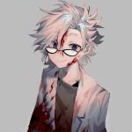  1boy anya8028 blood blood_on_clothes blood_on_face blue_eyes chinese_commentary closed_mouth commentary_request glasses grey_background grey_hair grey_shirt kanou_aogu lab_coat male_focus open_clothes saibou_shinkyoku shirt short_hair simple_background smile solo upper_body 